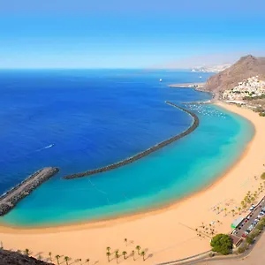 211 Cristianos First Sea Line, Swimming Pool Apartment